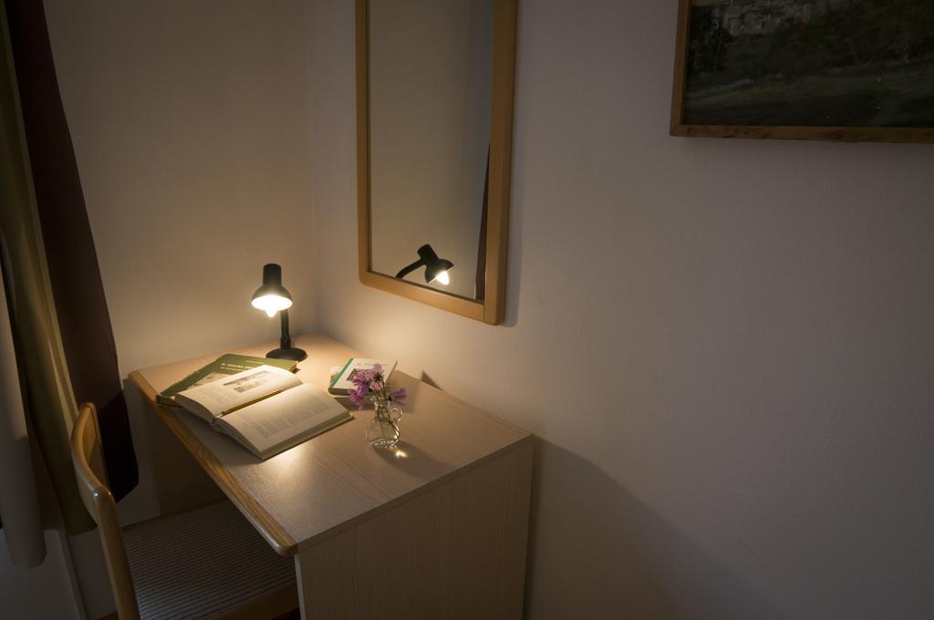 Apartmaji In Sobe Marija Jera Štanjel Pokój zdjęcie